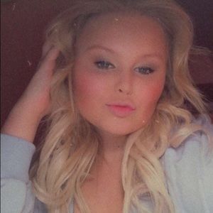 Meet your Posher, Madeline